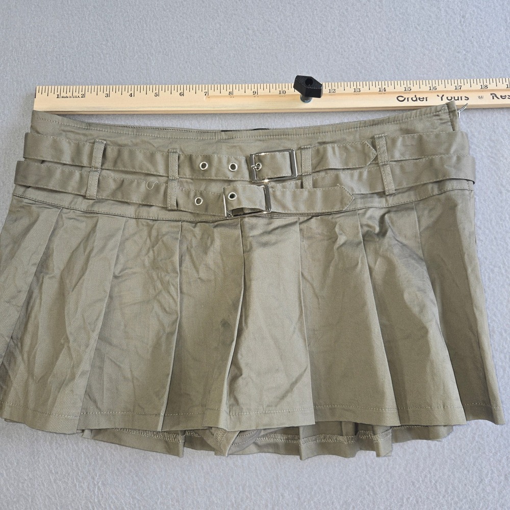 Fashion Nova Pleated Skort Womens Large Olive Green‎ Double Belted Mini Utility - Picture 8 of 8